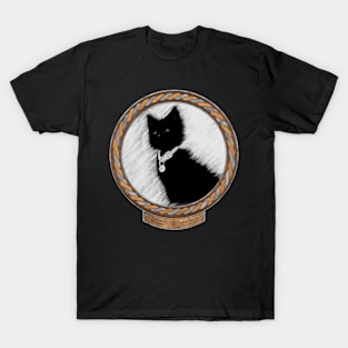 Calm Little Kitten (frame copper silver celtic rope) T-Shirt